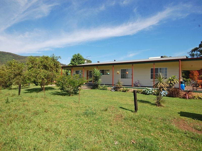 381 Mooral Creek Road, Wingham NSW 2429