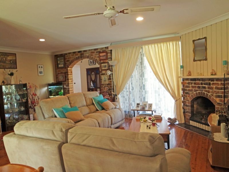 9 Gollan Avenue, Tinonee NSW 2430