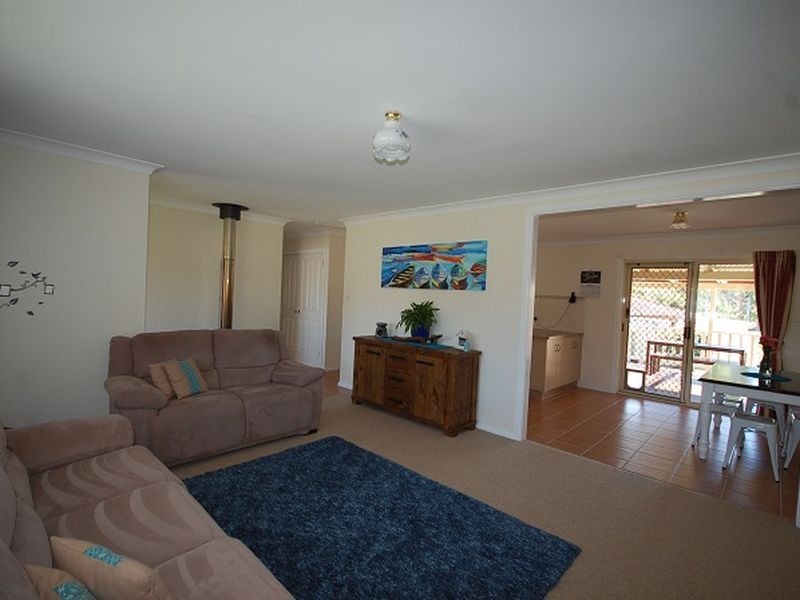 1 Sunset Avenue, Wingham NSW 2429