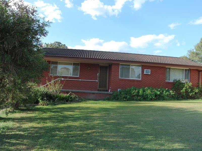34 Hillcrest Avenue, Wingham NSW 2429