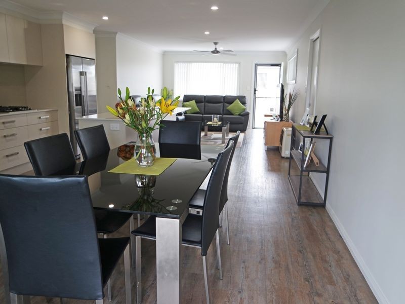 2/4 Appletree Street, Wingham NSW 2429