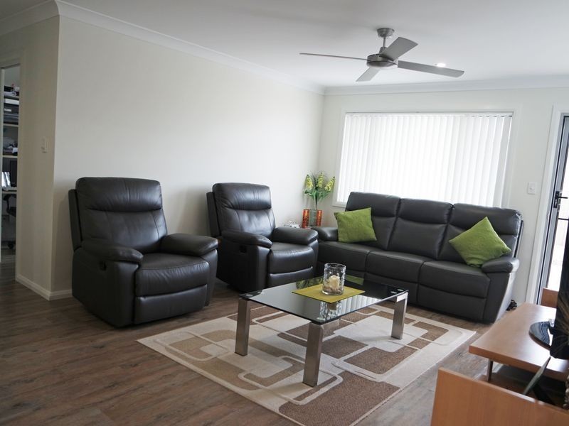 2/4 Appletree Street, Wingham NSW 2429