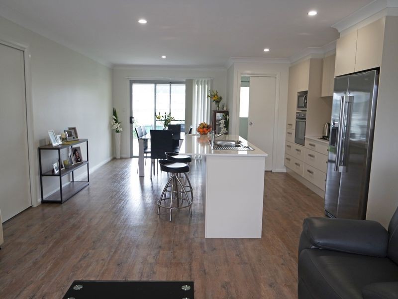 2/4 Appletree Street, Wingham NSW 2429