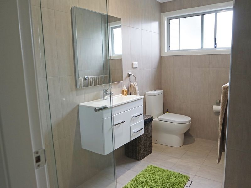 2/4 Appletree Street, Wingham NSW 2429