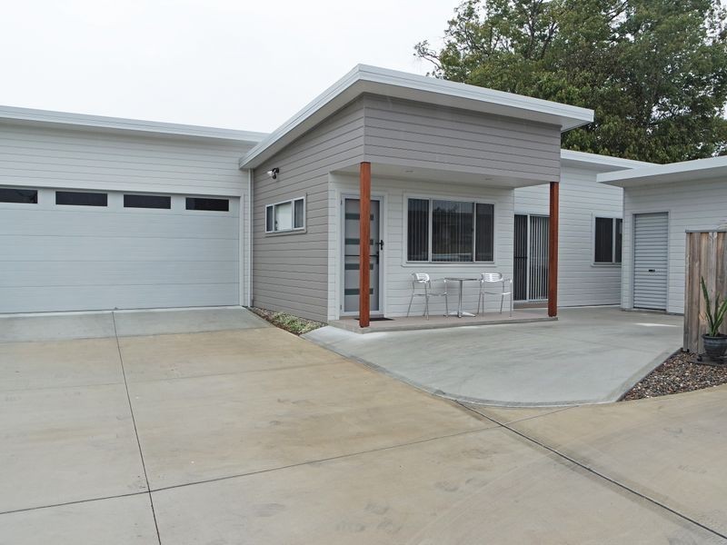 2/4 Appletree Street, Wingham NSW 2429