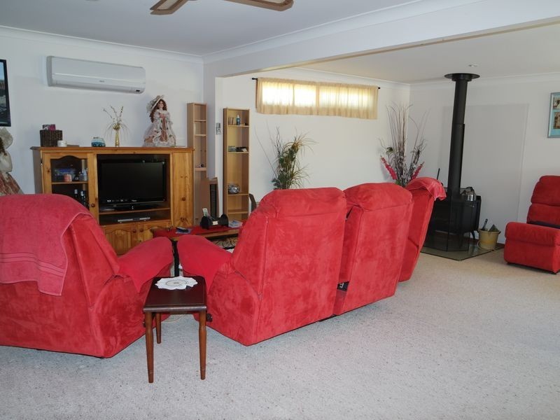 54 Lambert Street, Wingham NSW 2429