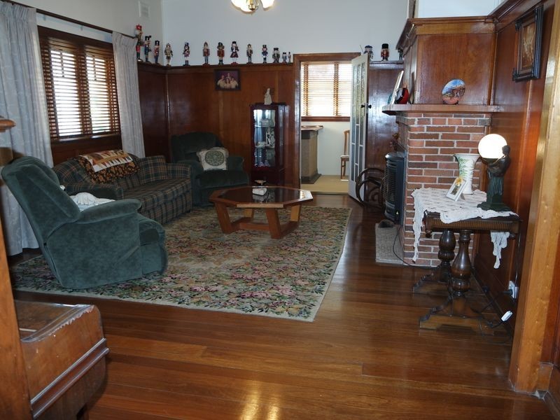 72 Combined Street, Wingham NSW 2429