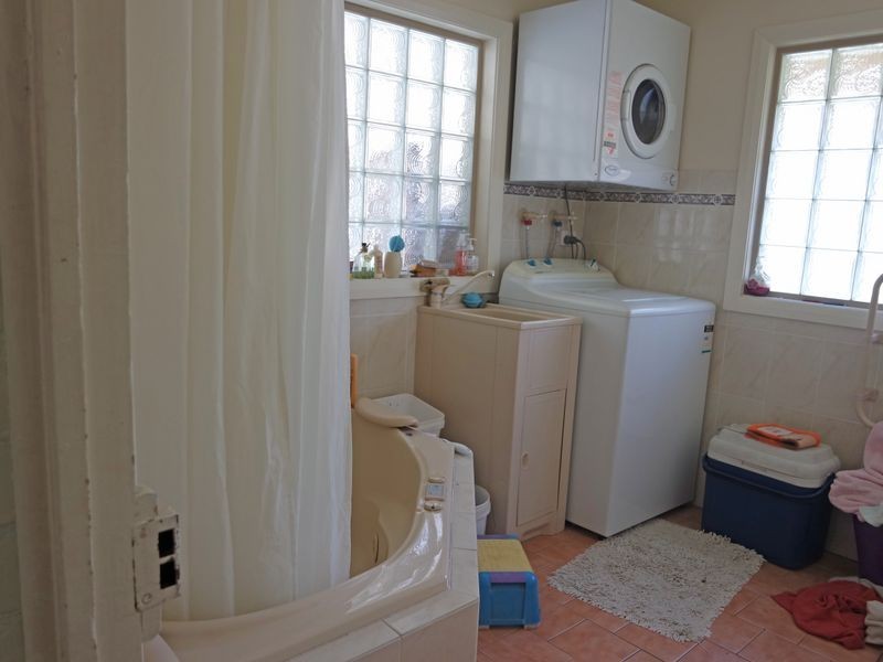 72 Combined Street, Wingham NSW 2429