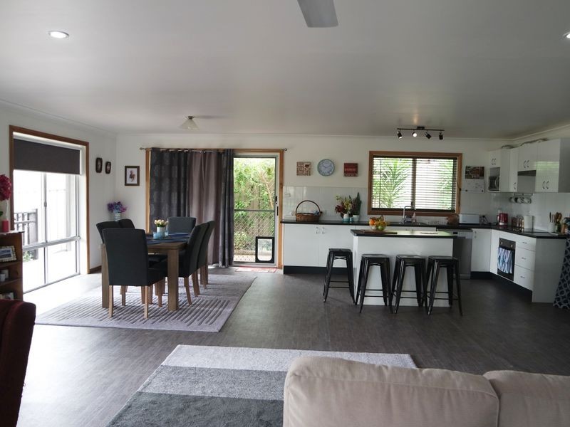 2 Adelaide Close, Wingham NSW 2429
