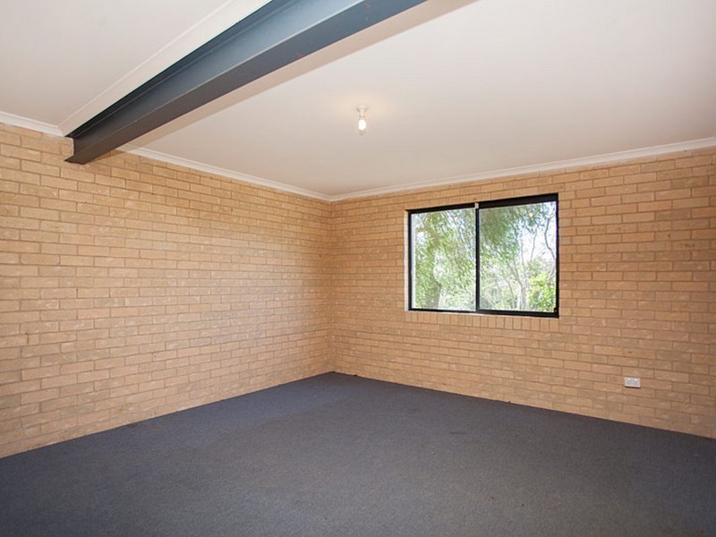 15 West Appletree Street, Wingham NSW 2429