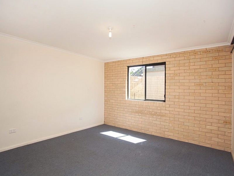 15 West Appletree Street, Wingham NSW 2429