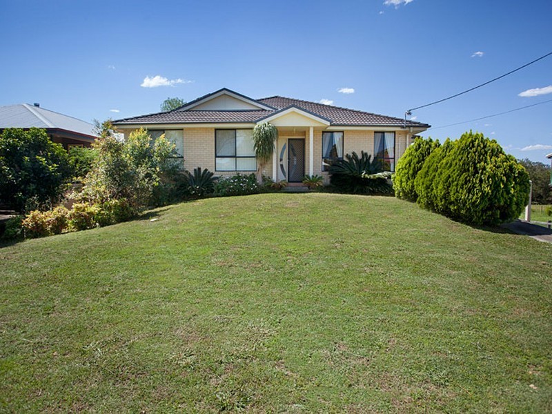 15 West Appletree Street, Wingham NSW 2429