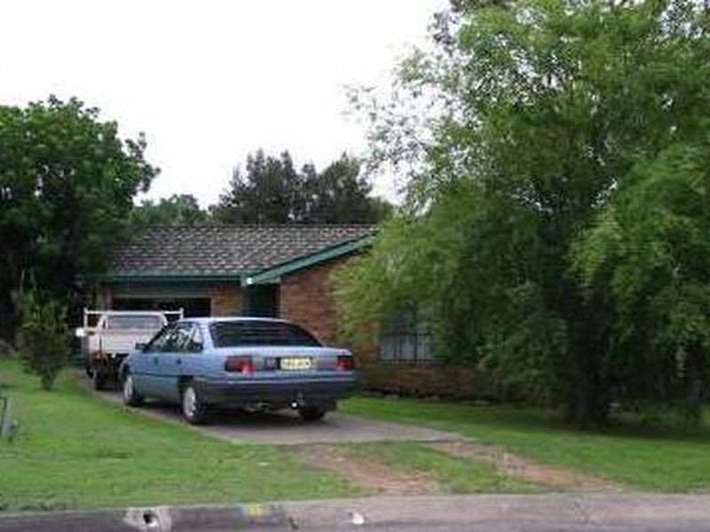 8 Clarke Close, Wingham NSW 2429