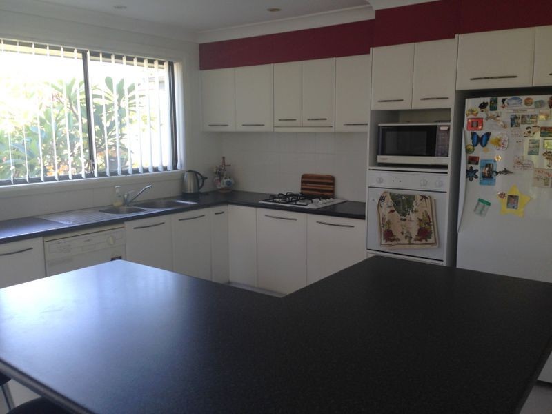 9 Mcpherson Street, Wingham NSW 2429