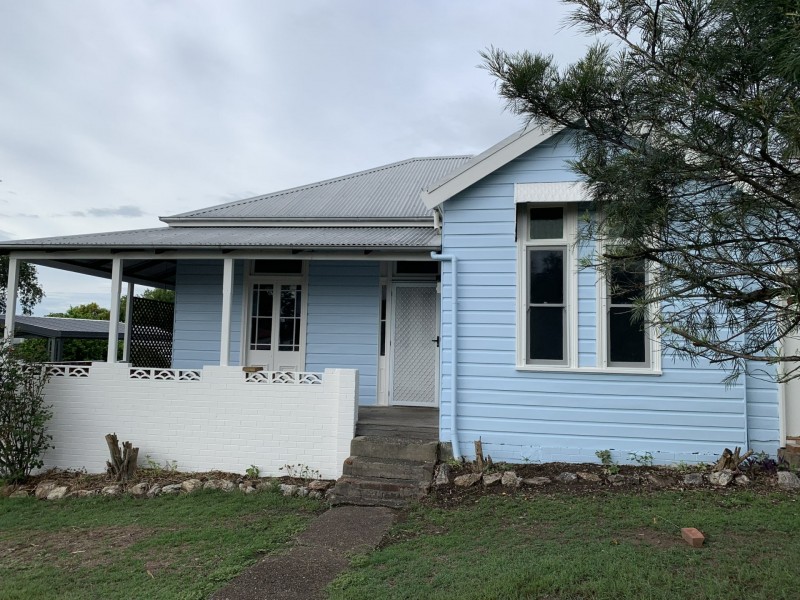 24 William Street, Wingham NSW 2429