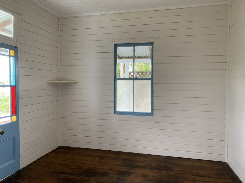 24 William Street, Wingham NSW 2429