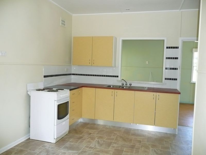 23 East Combined Street, Wingham NSW 2429