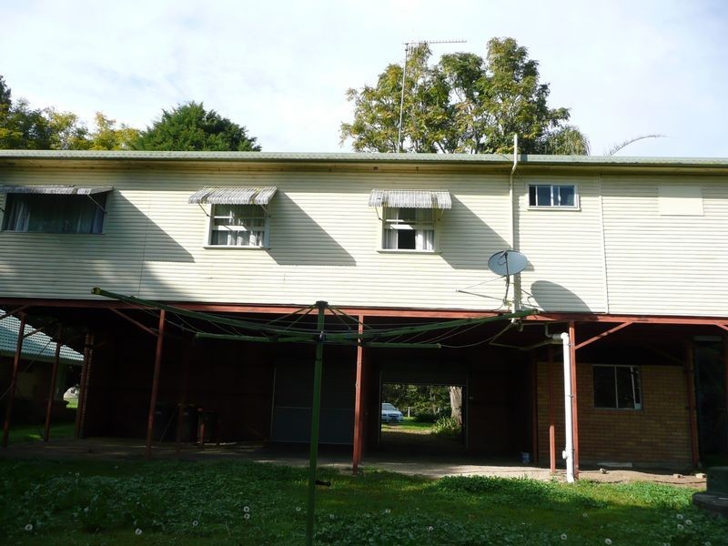 23 East Combined Street, Wingham NSW 2429