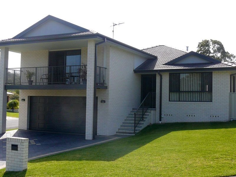 2 Bell Close, Wingham NSW 2429