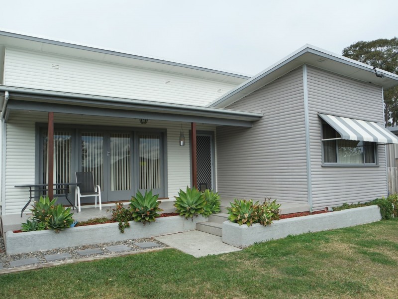 1/4 Appletree Street, Wingham NSW 2429