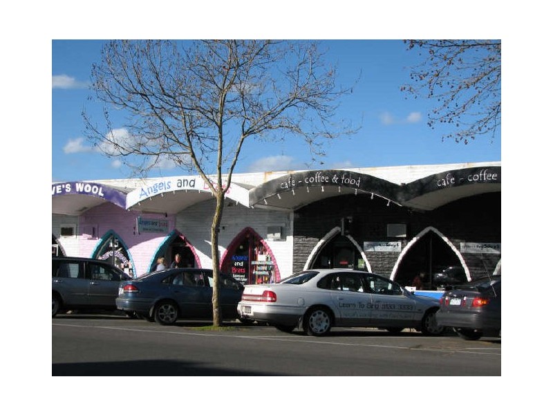 shops/9-17 Kirk Street, Moe VIC 3825