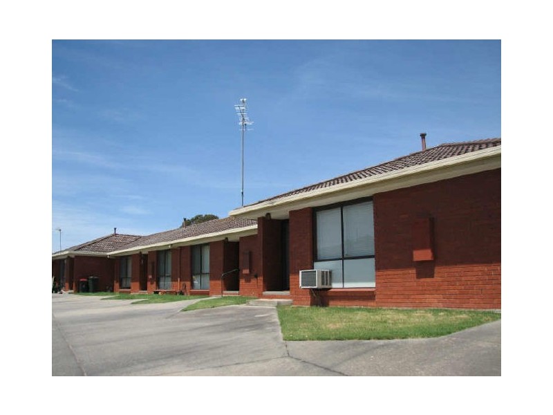 4/3 Gardener Street, Moe VIC 3825