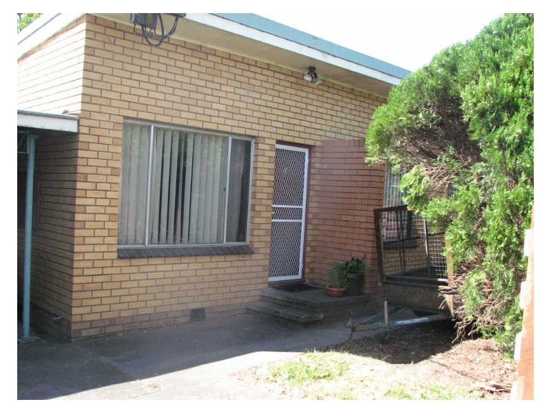 4/21 Law Street, Newborough VIC 3825