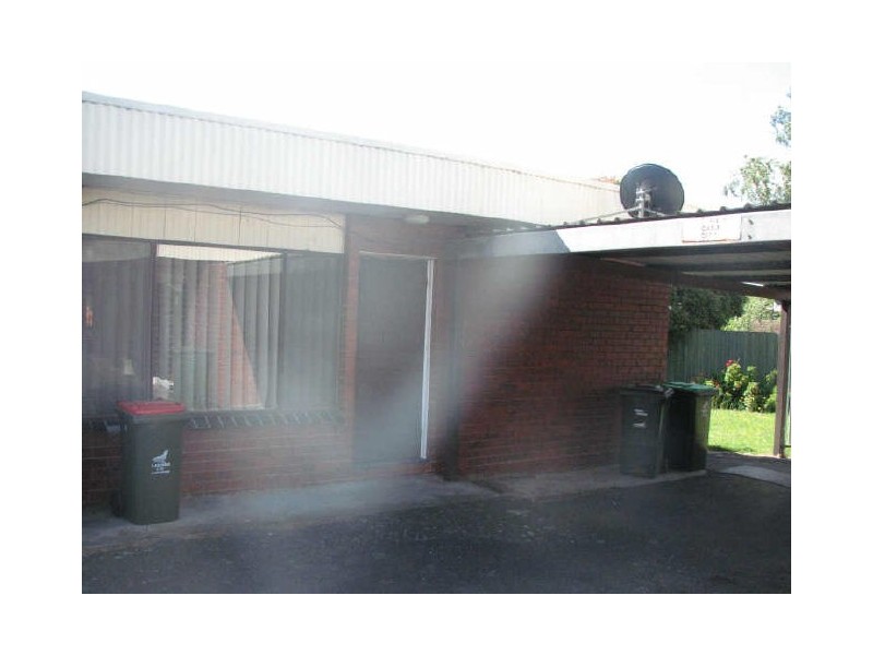 2/9 Evelyn street, Moe VIC 3825