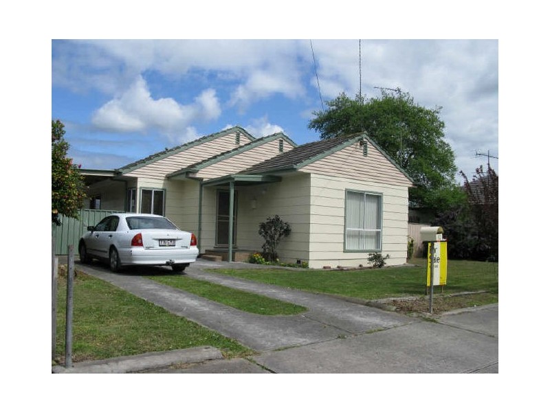 12 Brock Street, Moe VIC 3825