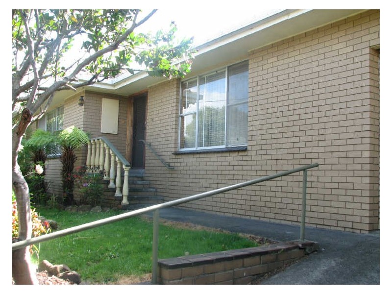 14 Smallburn Avenue, Newborough VIC 3825