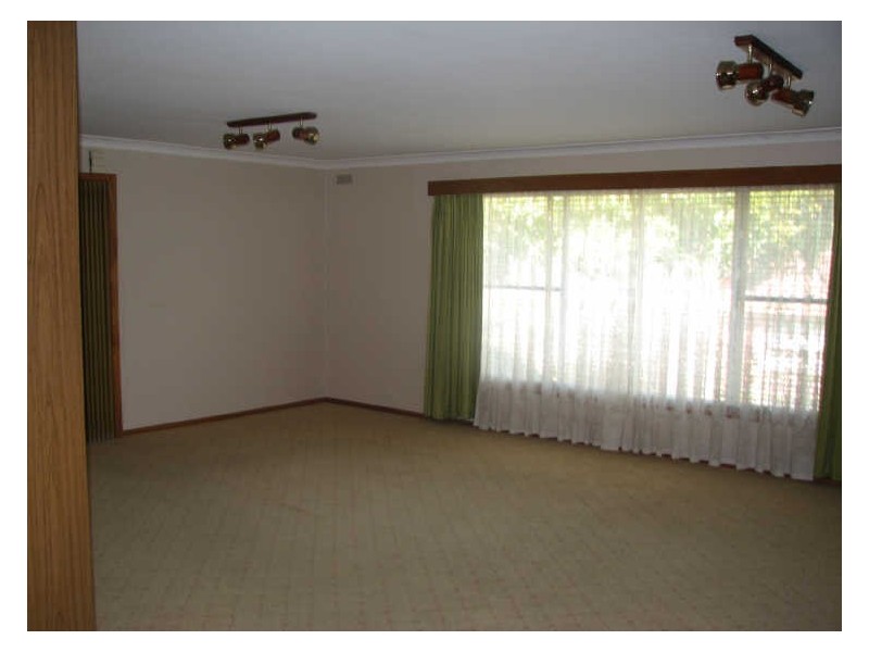 14 Smallburn Avenue, Newborough VIC 3825