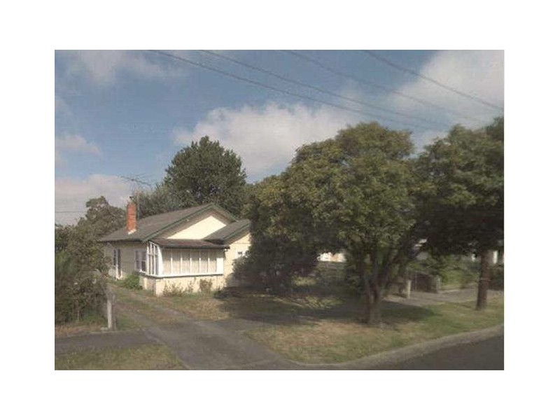 18 Reservoir Road, Moe VIC 3825