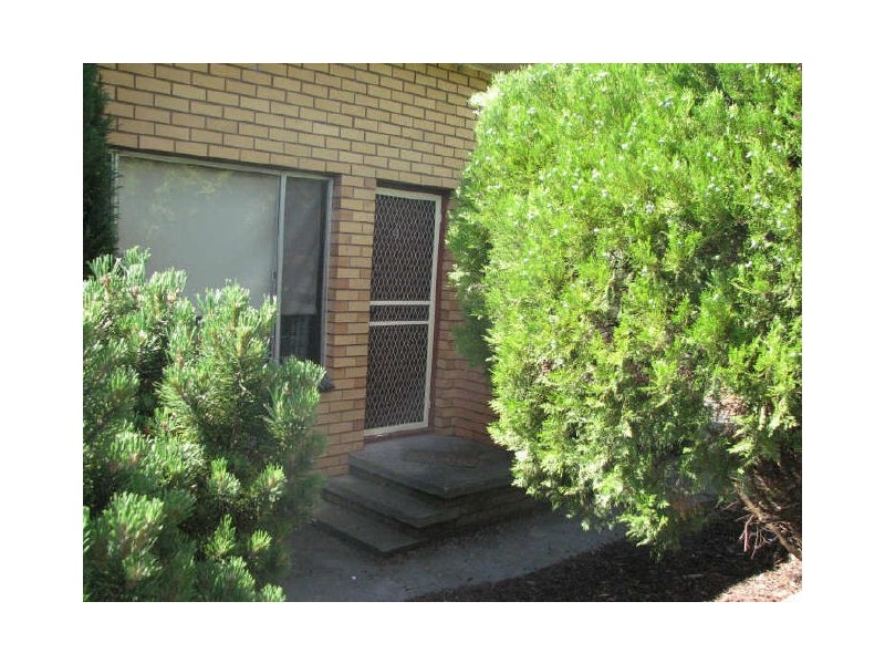 3/21 Law Street, Newborough VIC 3825