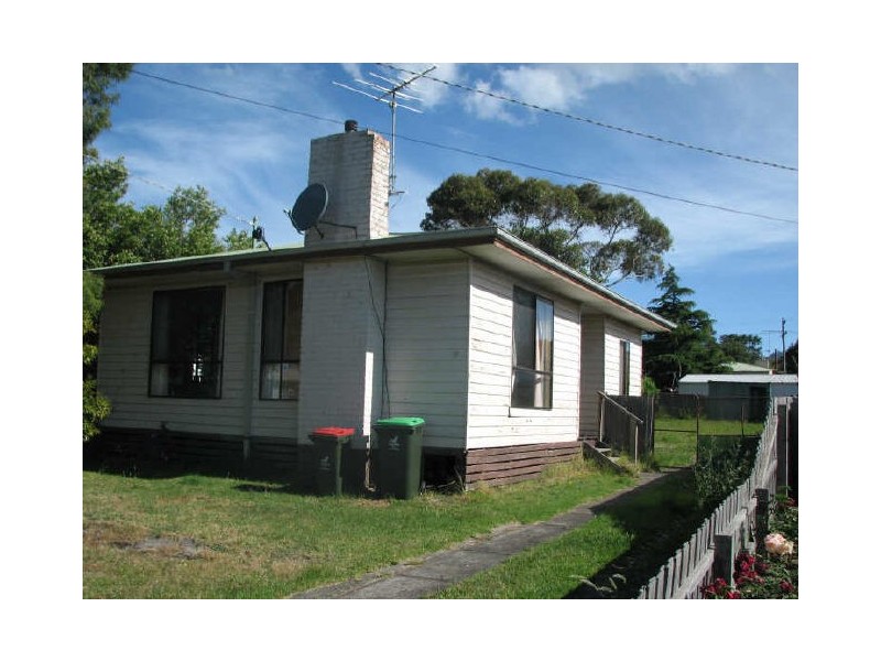 9 Victoria Street, Moe VIC 3825