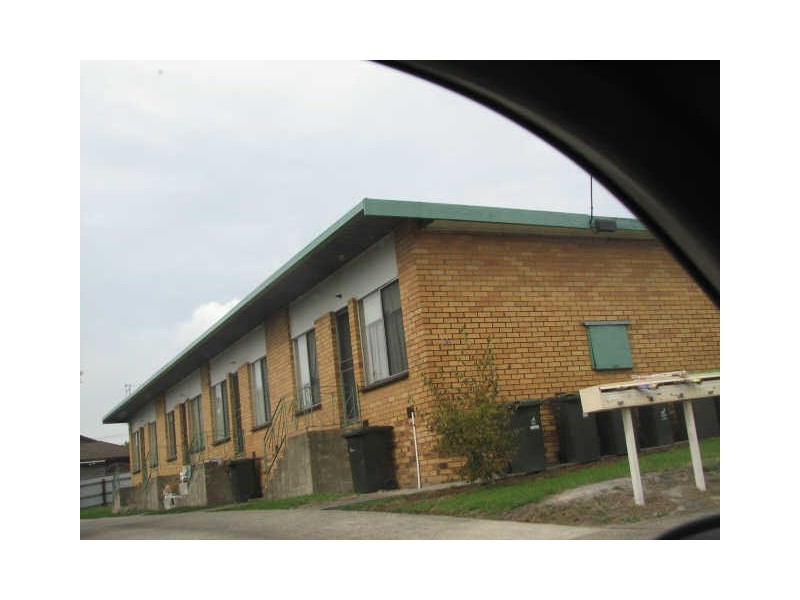 3/16 Law Street, Newborough VIC 3825