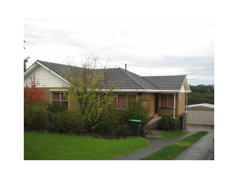 9 Joy Street, Newborough VIC 3825