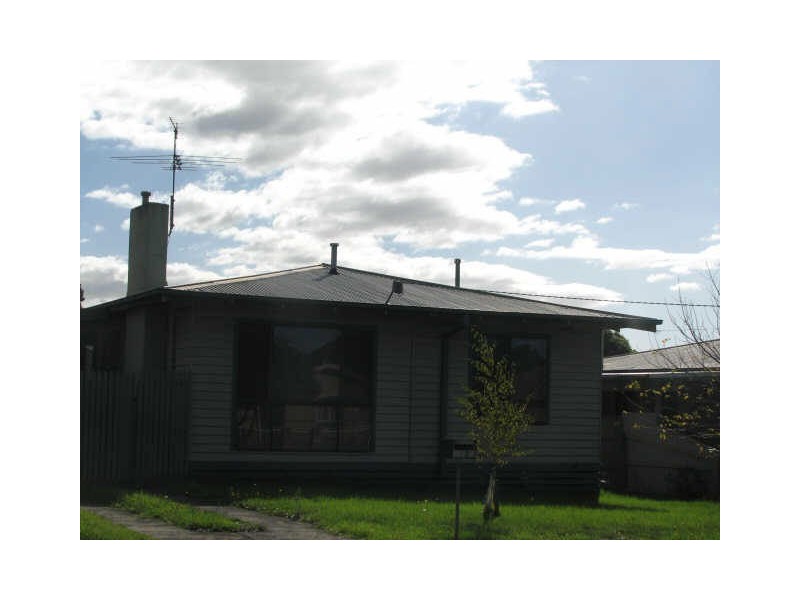 10 King Street, Moe VIC 3825