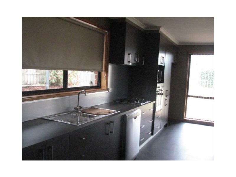 19 Cemetary Road, Moe VIC 3825