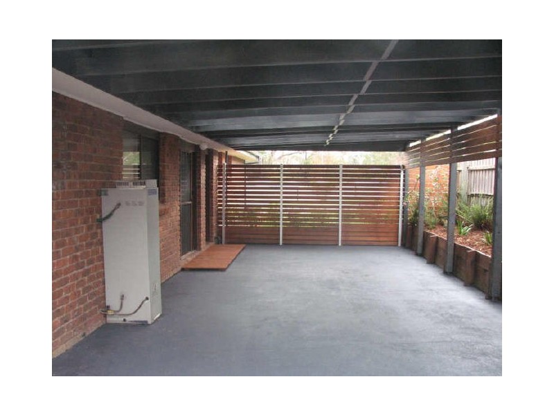 19 Cemetary Road, Moe VIC 3825
