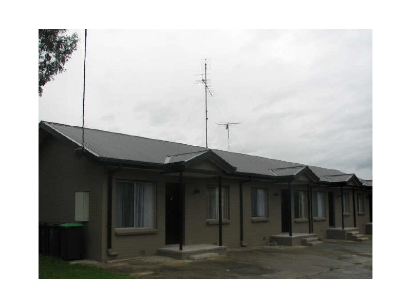 2 & 3/140 Waterloo Road, Moe VIC 3825