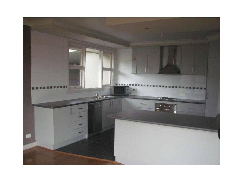 23 Lisle Street, Moe VIC 3825