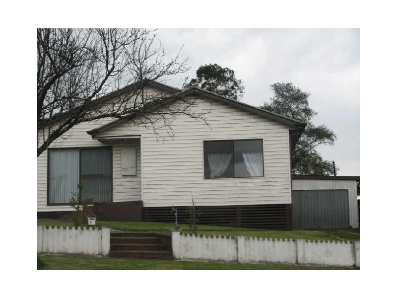 28 Rossmore Avenue, Yallourn North VIC 3825