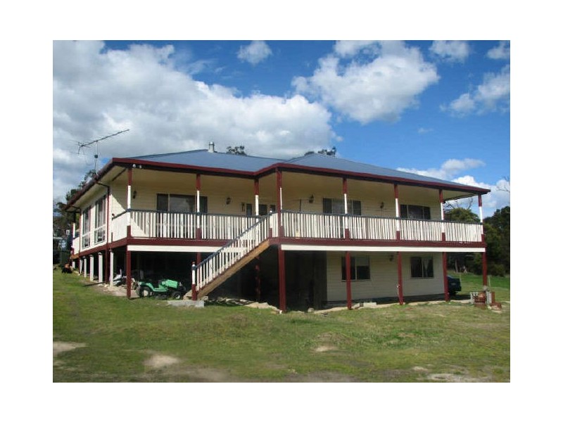 12 School Road, Willow Grove VIC 3825