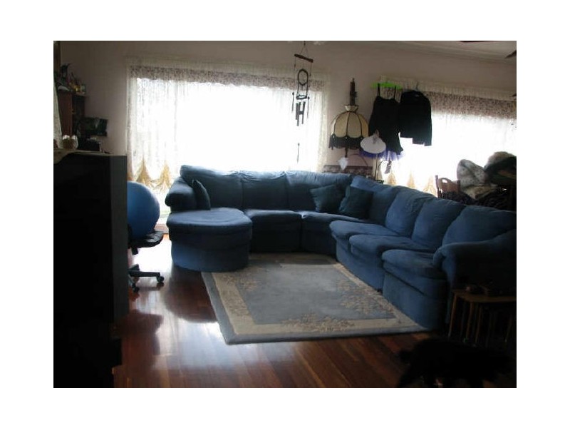 12 School Road, Willow Grove VIC 3825