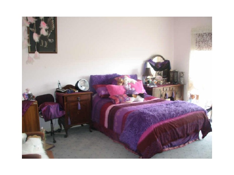 12 School Road, Willow Grove VIC 3825