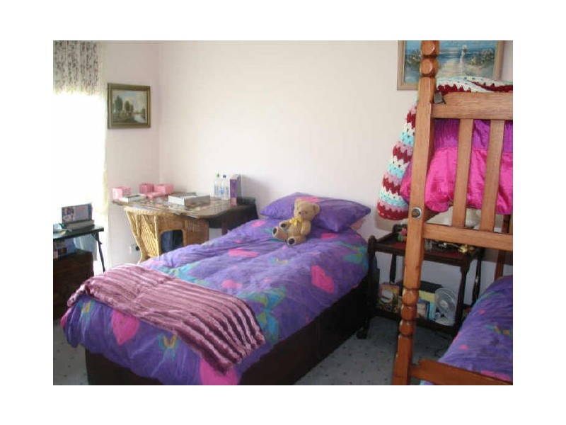 12 School Road, Willow Grove VIC 3825