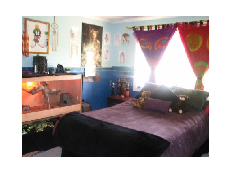 12 School Road, Willow Grove VIC 3825