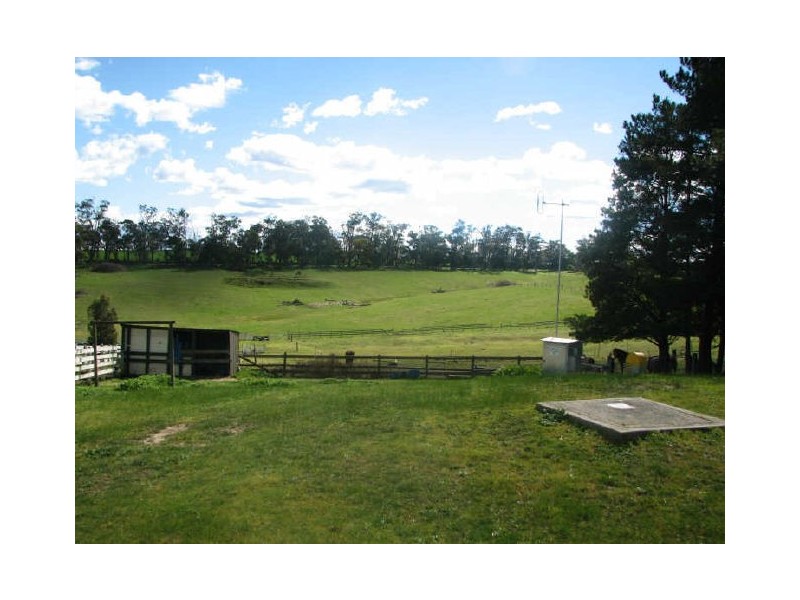 12 School Road, Willow Grove VIC 3825