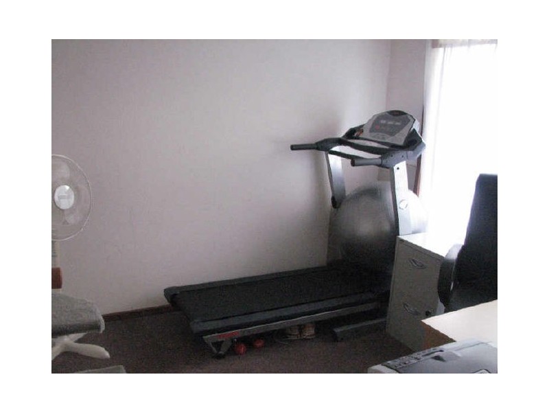 3/24 Ollerton Avenue, Newborough VIC 3825