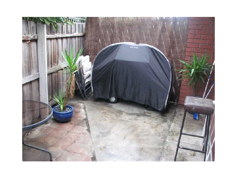 3/24 Ollerton Avenue, Newborough VIC 3825